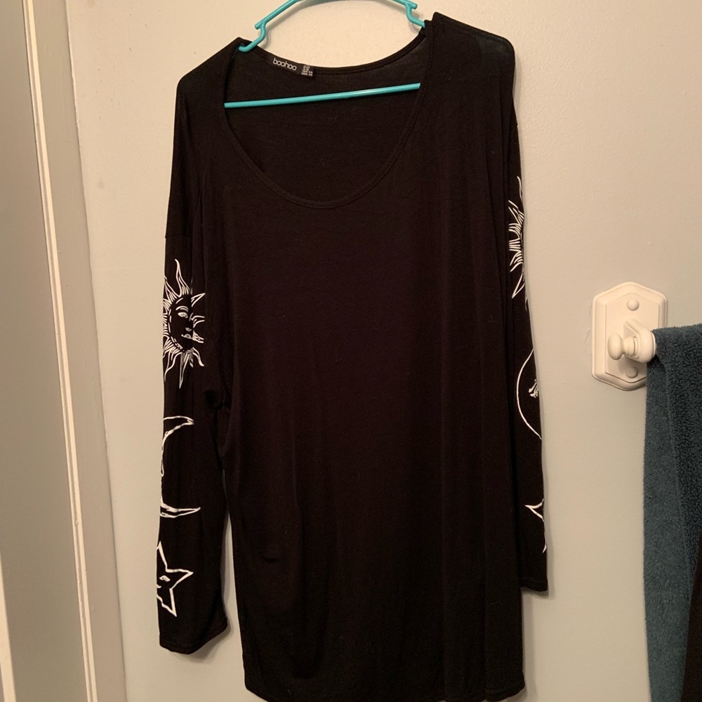 boohoo long sleeve top with sun moon and star